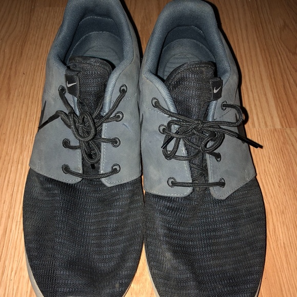 Used Nike Roshe size 11 - Picture 1 of 6